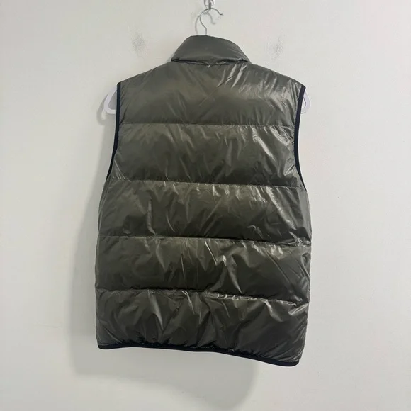 Peloton Cozy Fleece Reversible Vest Olive Green Cream Size XS - Picture 4 of 13